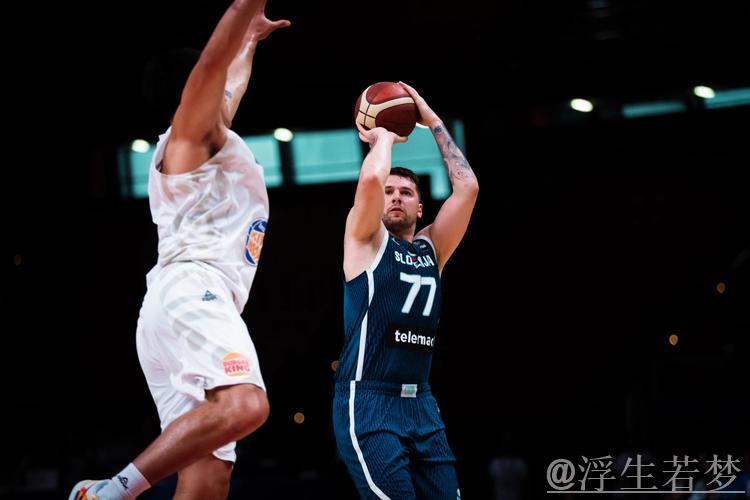 东契奇亮相上海,2025欧洲男篮热身赛全力备战 东契奇亮相上海,2025欧洲男篮热身赛全力备战